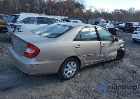 2004 Toyota Camry Le z USA, uszkodzony, nr VIN 4T1BE32K24U905991